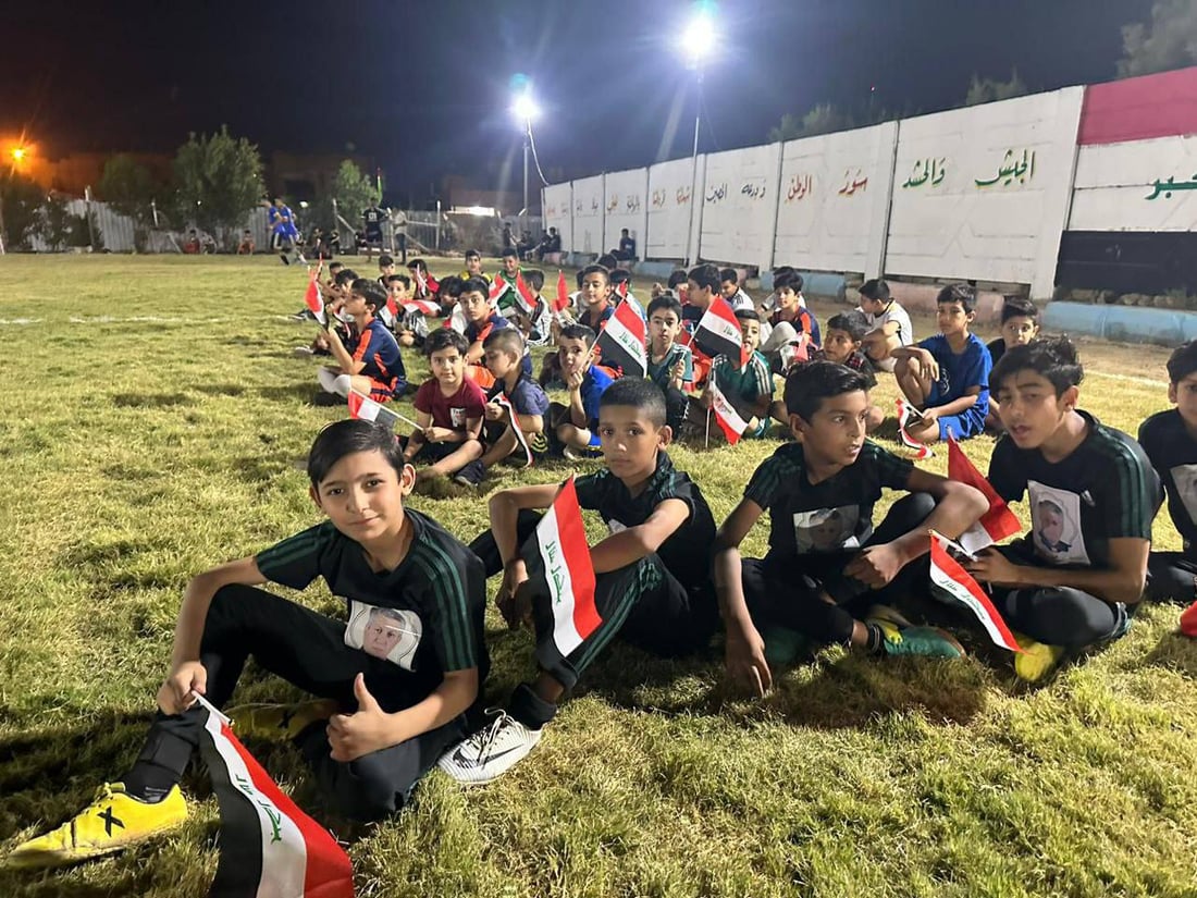صور: شباب من الكوت يحولون مكباً للنفايات إلى ملعب خماسي بـ12 مليون دينار