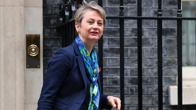 ئەمڕۆ وەزیری ناوخۆی بەریتانیا دەگاتە عێراق