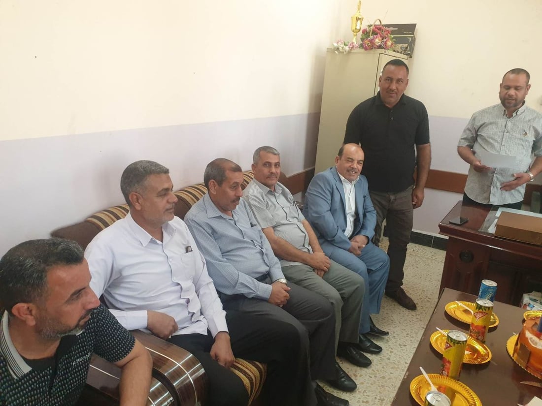 صور: حفل تكريم لشيخ المعلمين في الوركاء.. تقاعد بعد 30 عاماً من التدريس