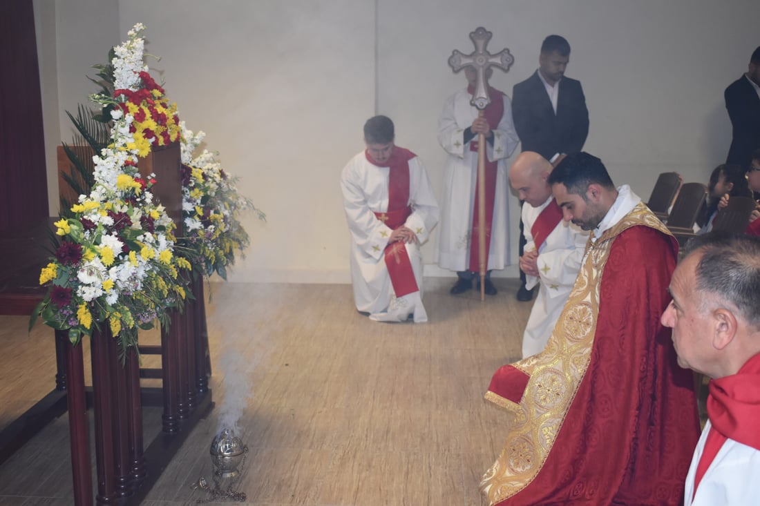 خميس الأسرار.. مشاهد من طقس غسل الأرجل بعد العشاء الأخير