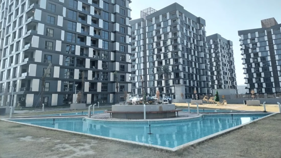 Exclusive residential complexes under construction in Baghdad’s green zone