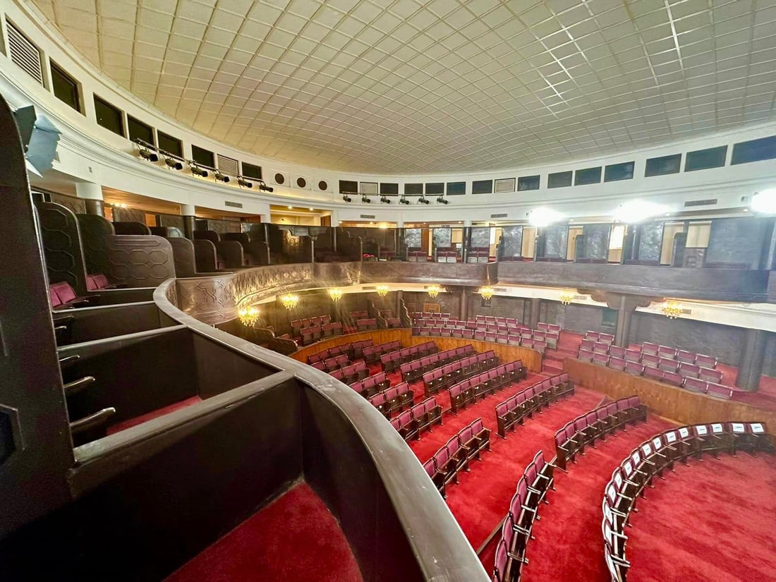 تشبه أوبرا باريس.. صور من إعادة افتتاح قاعة الشعب في باب المعظم