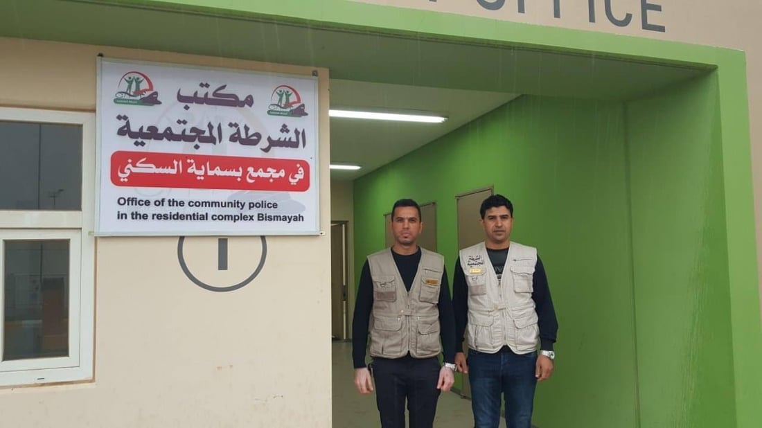 صور: الشرطة المجتمعية تلاحق الهاربين من مدارس بسماية.. ومحاضرات عن “حب الوطن”