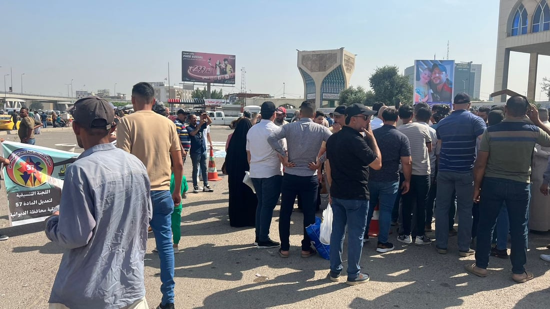 صور من وقفة اليوم قرب جامع بنيّة: يحتجون منذ سنوات ضد قانون حضانة أطفال المطلقين