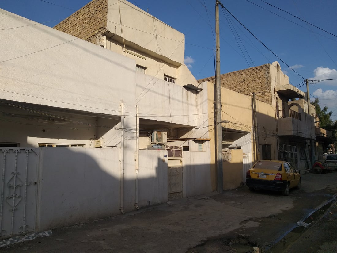 منزل كاظم الساهر لا يزال شاخصاً في الحرية.. لم يتغيّر سوى طلاء جدرانه