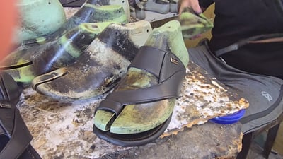 Mosul’s leather shoe industry slowly revives after years of conflict