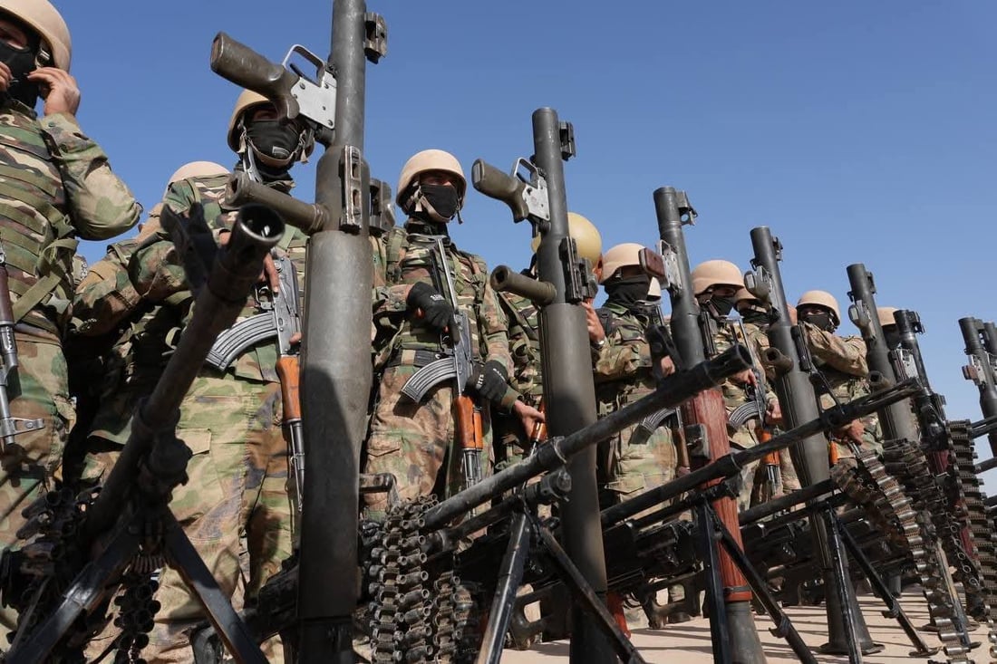صور: قوات خاصة من الحشد الشعبي تجري تمريناً بالذخيرة الحية