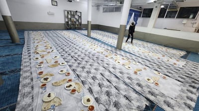 بڕیاریان داوە تاوەكو لە ژیاندابن هەموو رەمەزانێك نانی بەربانگ بۆ كەمدەرامەتەكان دابین دەكەن