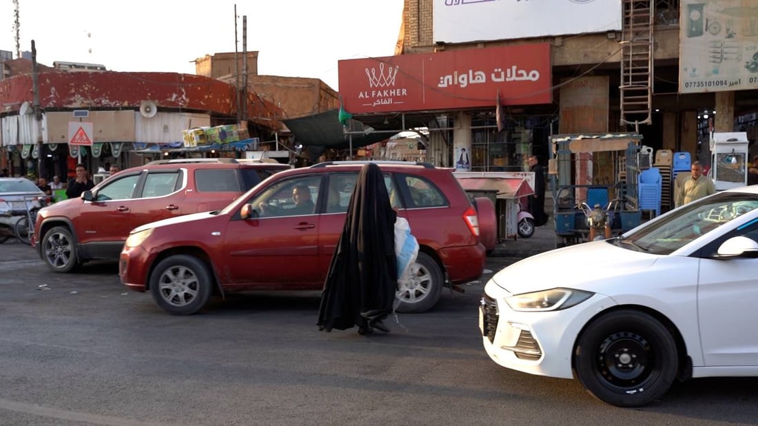 من يرضي “أم زعلان”؟.. مسنة في الكوت تعمل من الفجر إلى المغرب مقابل 5 آلاف دينار