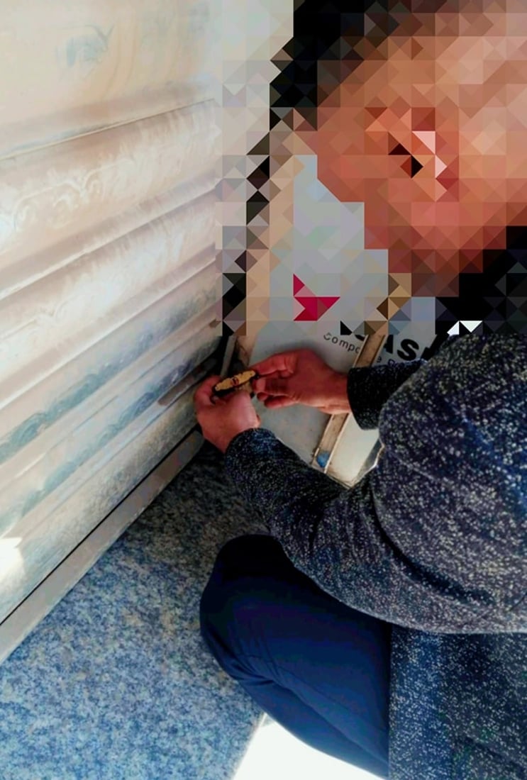 إغلاق صيدليات ومختبرات مخالفة في المثنى (صور)