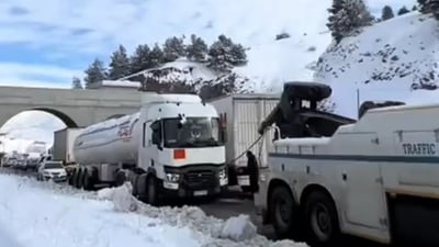 بەفر هاتوچۆی نێوان پێنجوێن و سلێمانی پەکخستووە