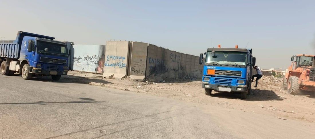 ئەو بارهەڵگرانەی خۆڵ و خاشاکیان لە گەڕەکی نیشتمانی هەولێر فڕێدابوو دەستیان بەسەرداگیرا