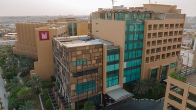 خليجي 25.. فنادق البصرة أغلى بـ50% ومشجعو الخليج “سينامون في الكويت”