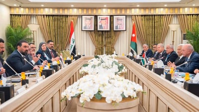الحلبوسي يريد أنبوب البصرة وكهرباء الأردن: أخبر مجلس الأعيان بعد لقاء الملك