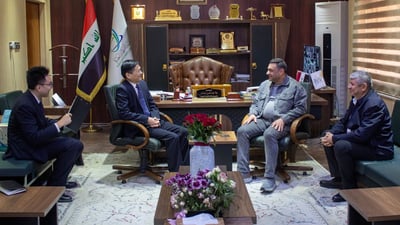 البصرة وبكين تضعان خارطة استثمارات لربط طريق التنمية بالحرير الصيني