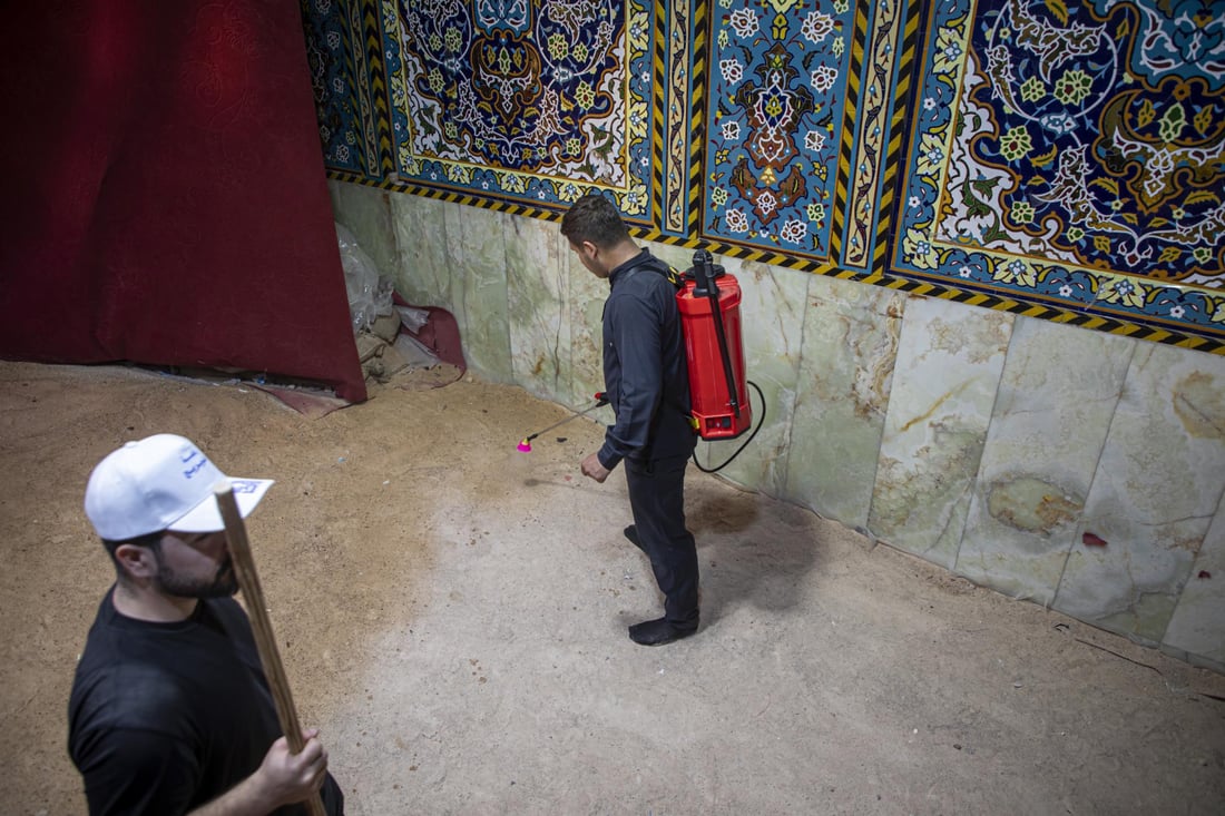 صور من صحن الإمام العباس بعد ركضة طويريج.. حملة تنظيف وإعادة ترتيب المحتويات