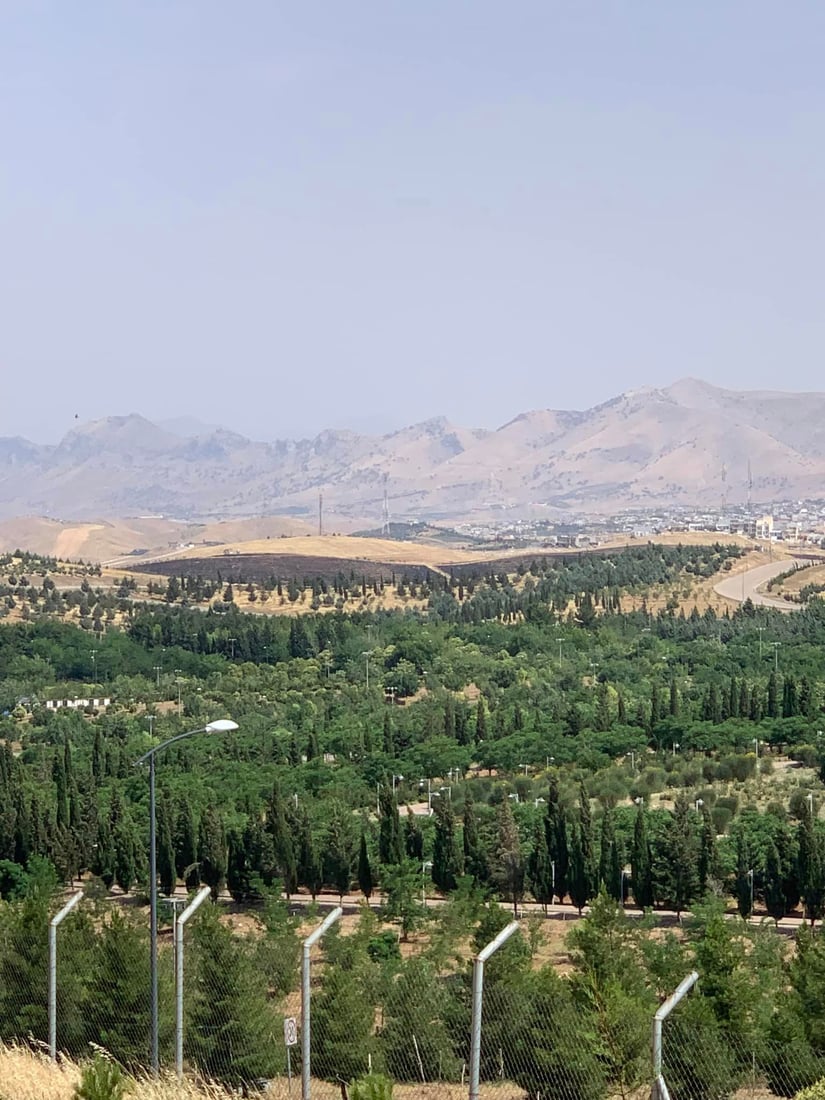 هەواری شار سەلامەتە، بەڵام باخچە رووەکییەکە هیچی وای نەماوەتەوە