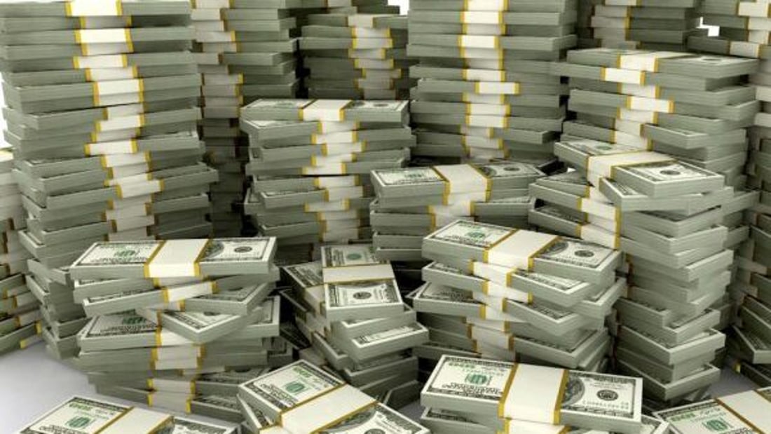 البنك المركزي يؤكد توفر السيولة النقدية بالدينار والدولار: ليس لدينا شحة