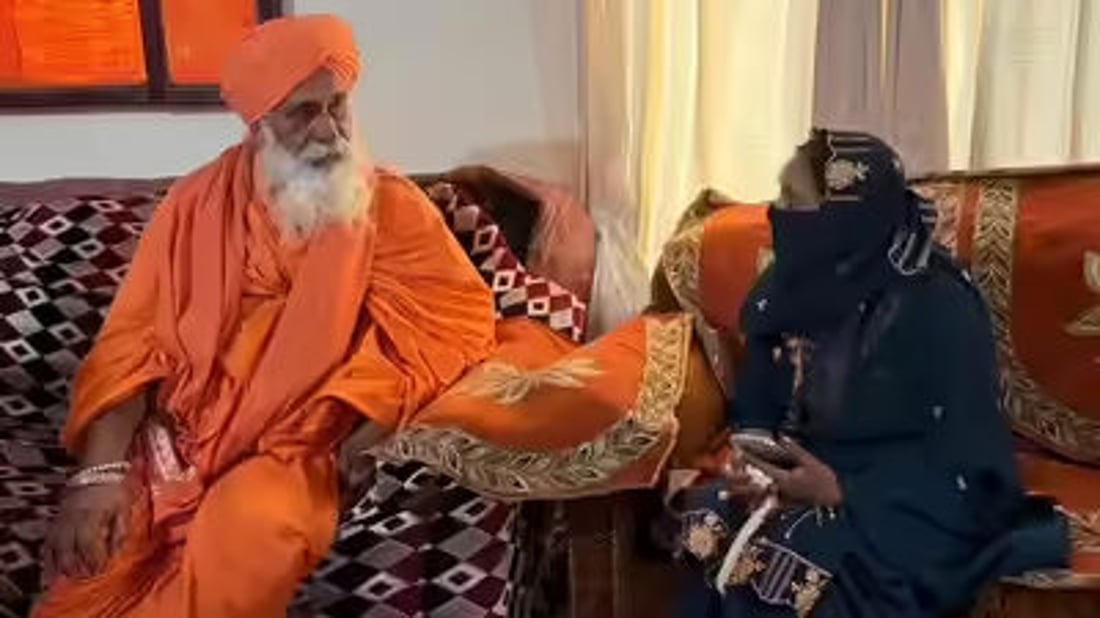 “ضربني العراقي وزوجته حتى انكسرت العصا”.. قصة السيدة الهندية تتصدر الصحف