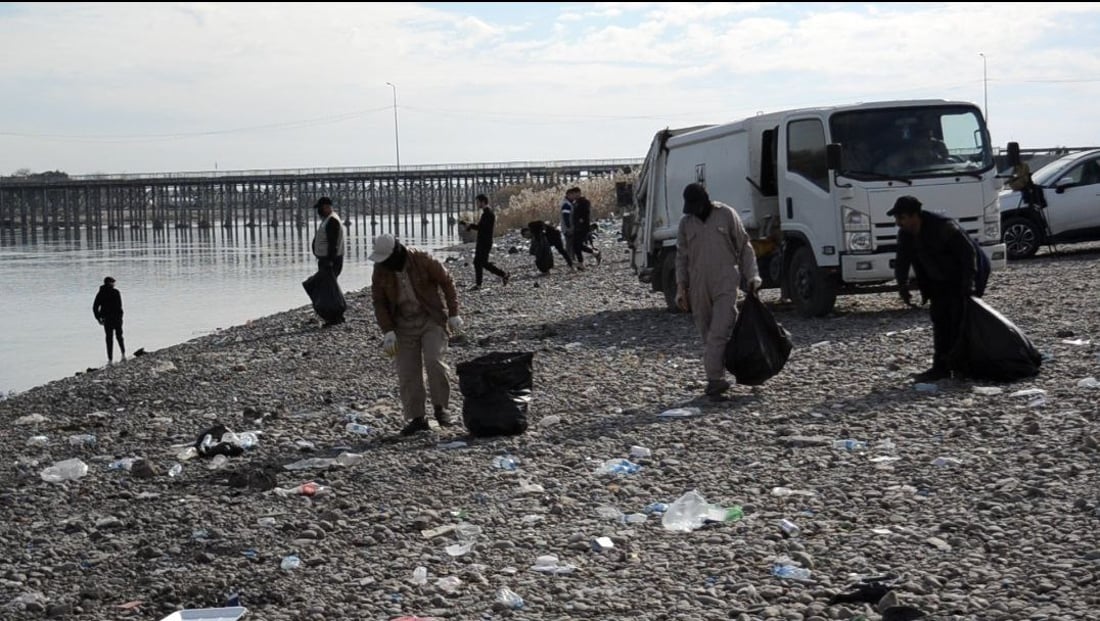 بنات تكريت وأولادها غير مرتاحين لشط دجلة: كلما نظفنا عادوا لتلويثه
