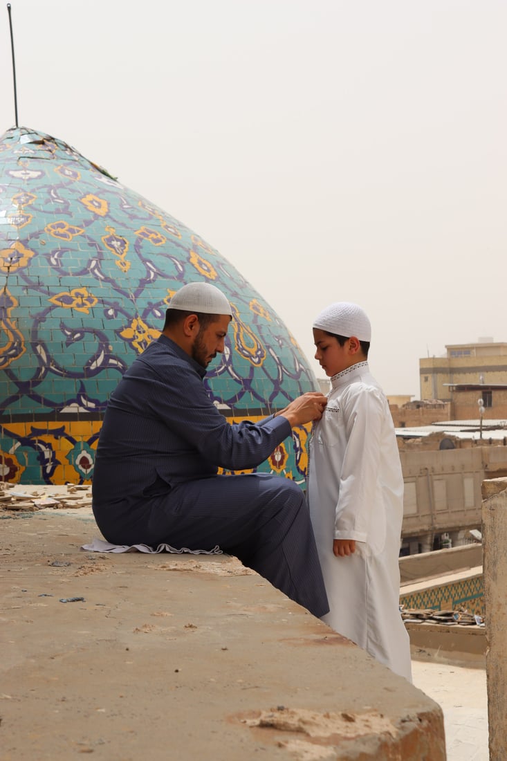 كاميرا 964 تعيد تصوير أرشيف الحيدرخانه.. المؤذن يحاكي لقطة عمرها 90 عاماً (صور)