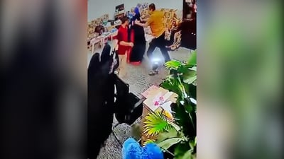 امرأة تعتدي على إدارة روضة في الزبير والشرطة تعتقلها