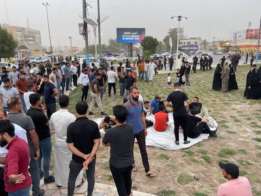 تظاهرة النجف تغلق شوارع رئيسة.. خريجون يذكرون السوداني بوعده (فيديو)