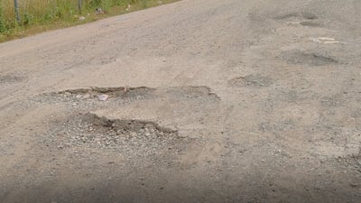 گوندی جۆبڵاخ داوای چاککردنی رێگای گوندەکەیان دەکەن