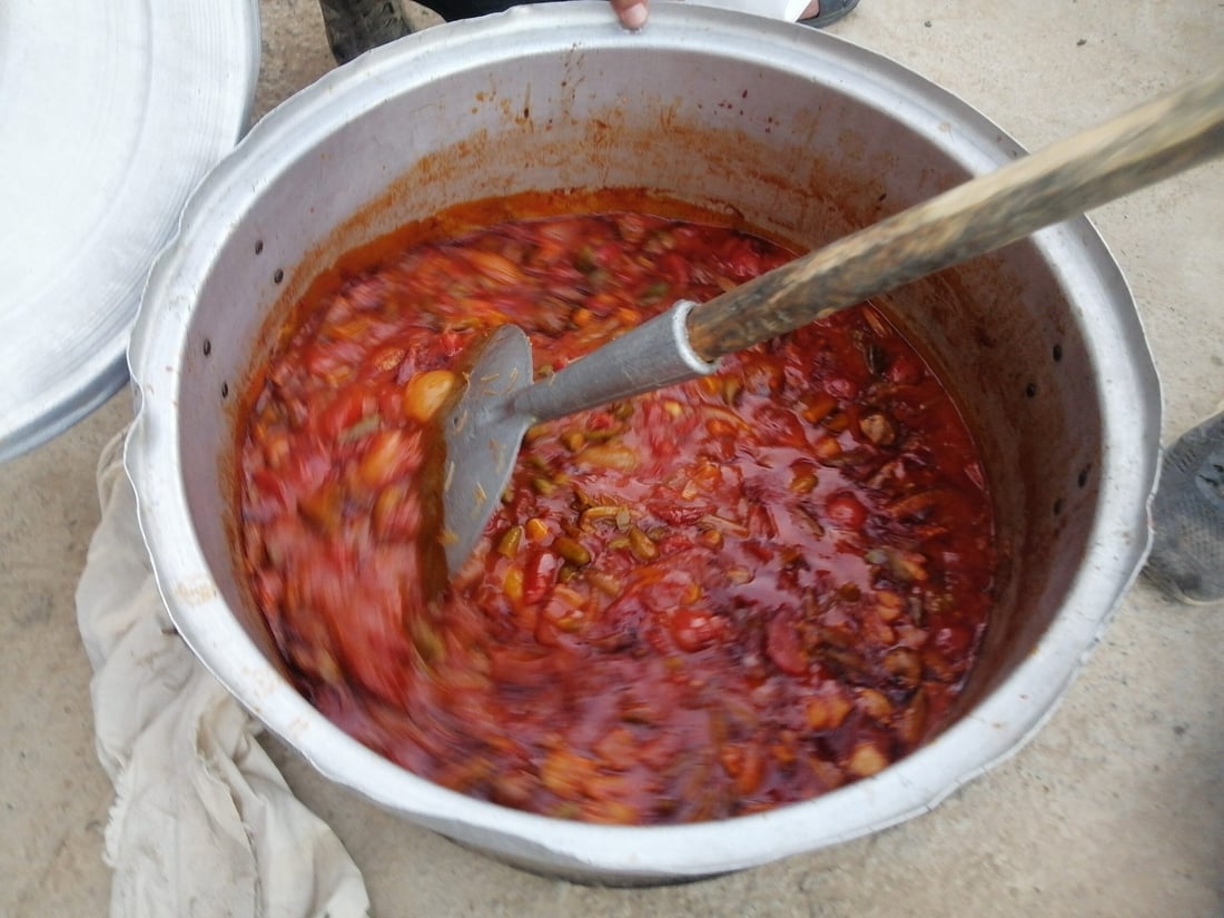 طباخ ربيعة الأشهر ياسر الجرجري: طبخت 1200 كيلو لحم بسهرة واحدة (صور)