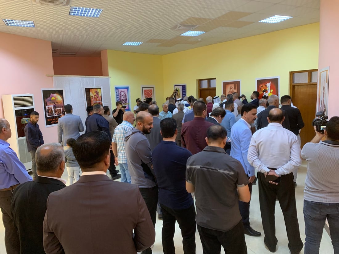 سيعرض أعماله في رام الله والقاهرة.. فنان من الأنبار يرسم لفلسطين في حديثة