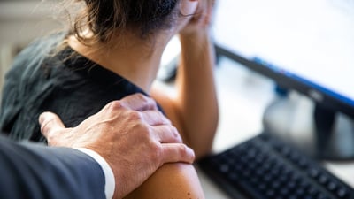 10% من الرجال تعرضوا لـ”تحرش” في قطاع نفط البصرة.. منظمة دولية