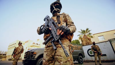 إجرام بغداد تطيح بعصابة احتجزت 7 عمال أجانب لإجبارهم على العمل القسري
