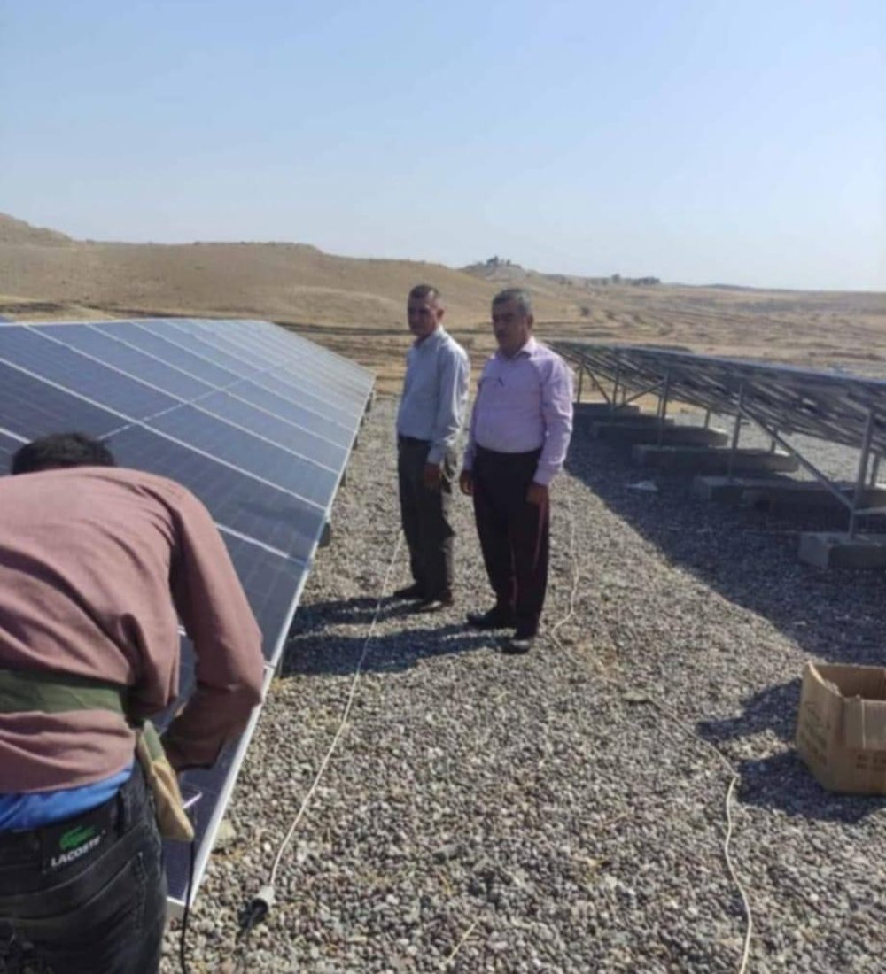   بە وزەى خۆر کێشەى کارەباى بیرەکانى کەندێناوە چارەسەر دەکرێت