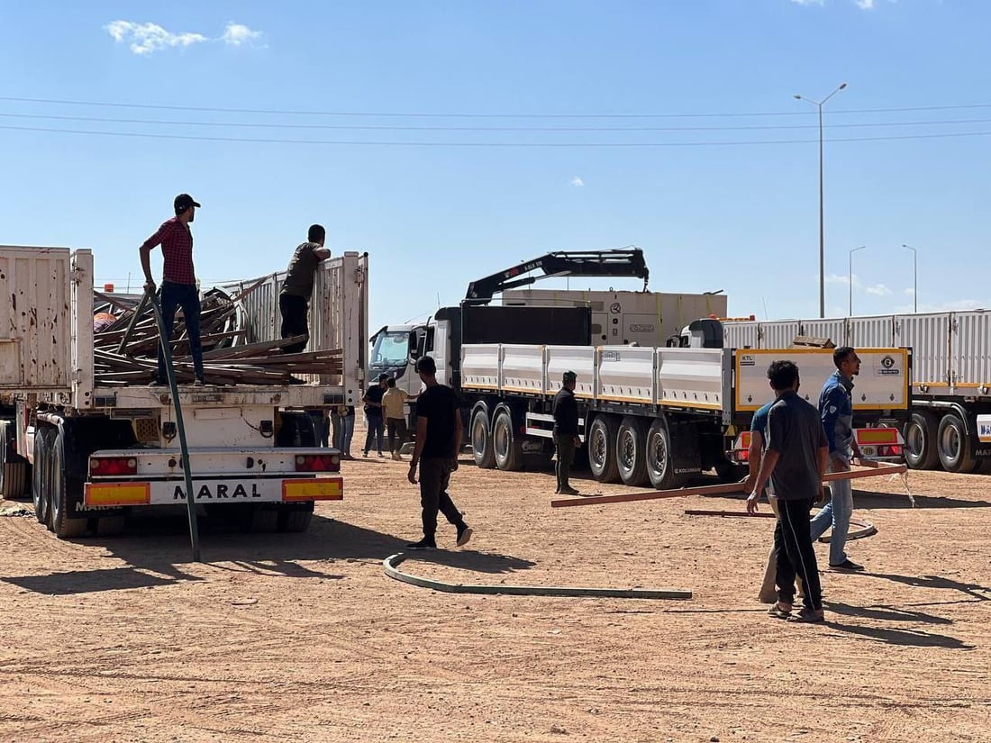 صور من منفذ طريبيل: وصول الخيام والمولدات إيذاناً ببدء الاعتصام عند حدود الأردن
