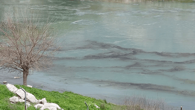 بەهۆی رژانی نەوت لە بارهەڵگرێک بەشێک لە ئاوی زێیی دوکان پیس بوو