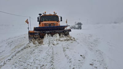 بەفر و سەرما و سۆڵەیە؛ چاوەڕێی شەختە و بەستەڵەک بن