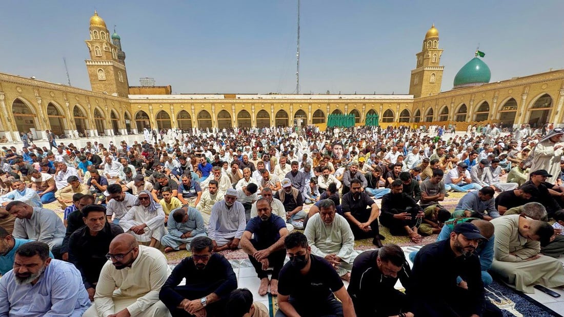 خطيب الكوفة يهاجم الطبقة الحاكمة: فاسدون منشغلون عن الوطن والعباد بملذات الدنيا