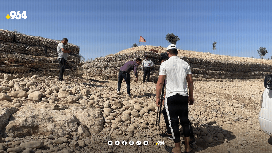 خێرخوازان پەنجە ماسی دەخەنە بەنداوی ئەڵوەن