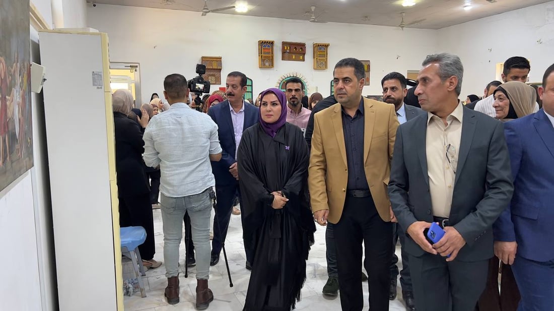 كان يوماً مزدحماً لدى بنات البصرة.. صور من الحضور الكبير في “الفنون الجميلة”