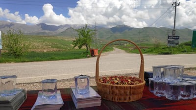 هه‌ڵه‌بجه‌ به‌ نوقڵ و دابه‌شكردنى عه‌لاگه‌ پێشوازى له‌ گه‌شتیاران كرد