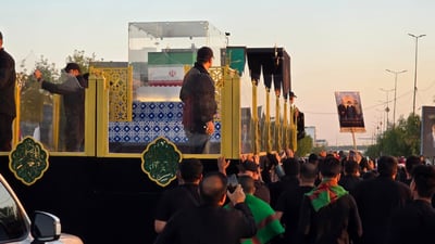 مەراسیمی جەماوەری و فەرمیی بەڕێکردنی تەرمی عەلی خامنەیی لە نەجەف بەڕێوەچوو