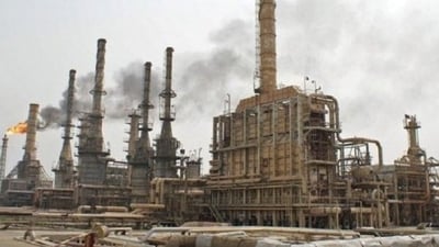 منتصف نيسان موعداً لمغادرة آخر عامل أجنبي من مصفى الشعيبة