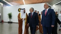 المشهداني يستقبل رئيس البرلمان العربي في مطار بغداد ال...