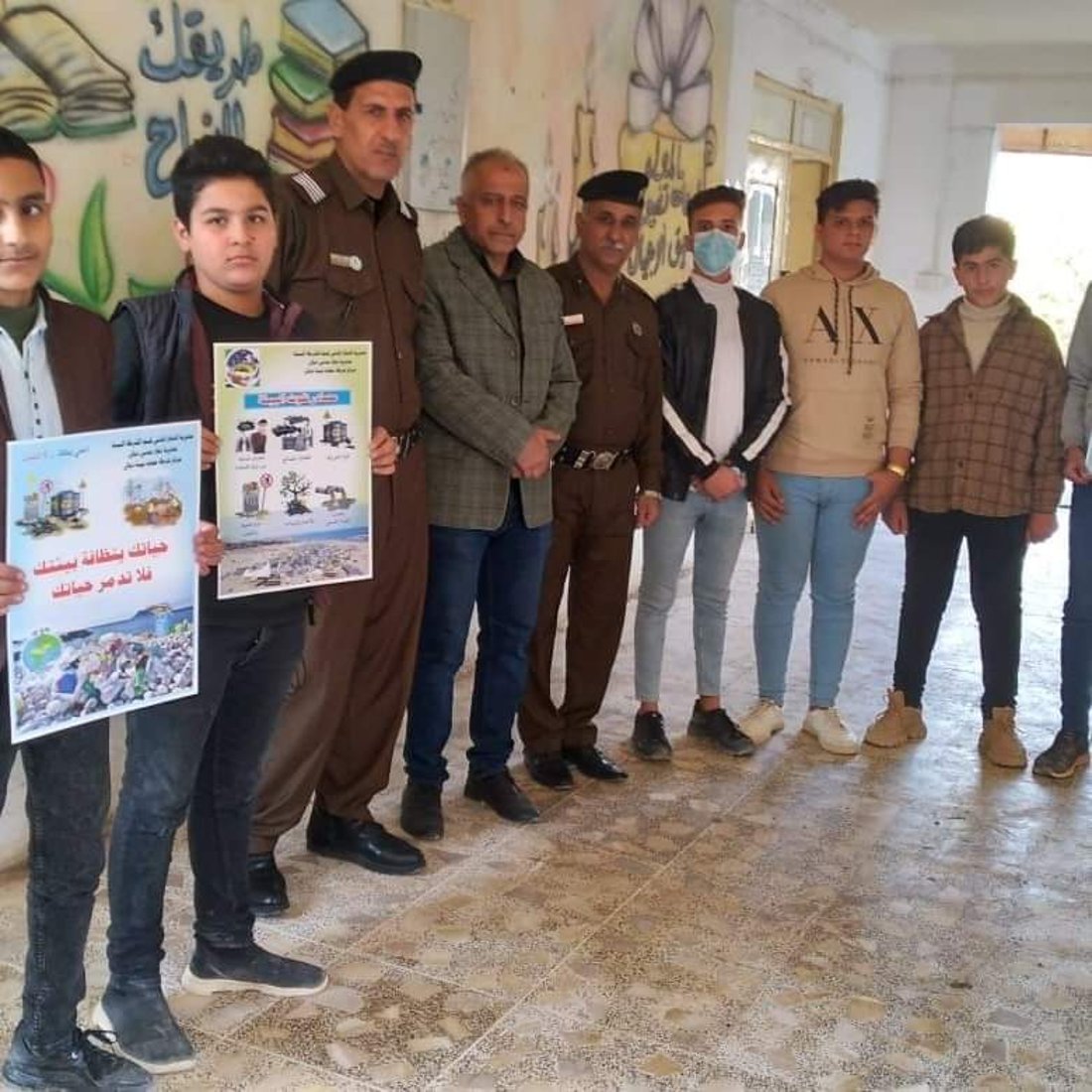 صور: شرطة البيئة تدخل مدارس بعقوبة لتوعية الأطفال عن أهمية أنهار بلادهم