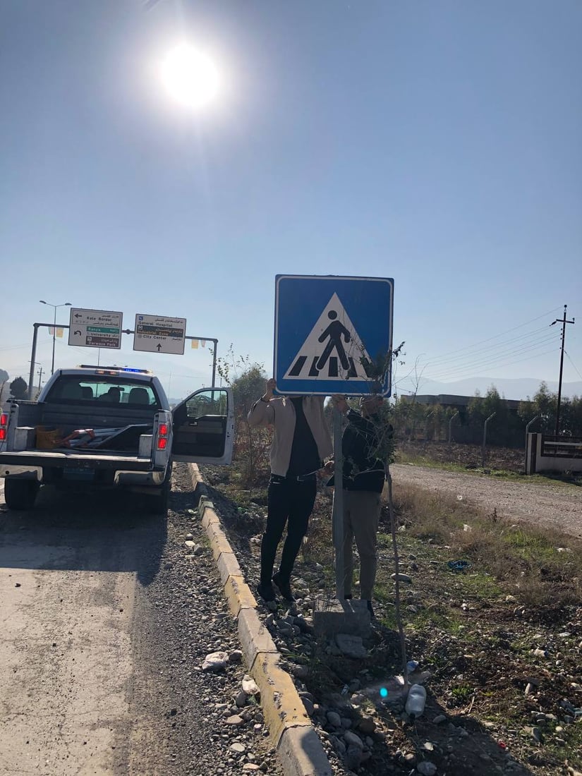 هاتوچۆى راپه‌ڕین ده‌ستى به‌ دانان و نوێكردنه‌وه‌ى هێماكان له‌ سنوورى پشده‌ر كردووه‌