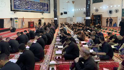أفغان وإيرانيون في جامع الكوت الأكبر.. قرآن حتى الفجر كما فعل الإمام الحسين