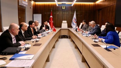 منفذ حدودي لطريق التنمية ومكاتب خاصة في بغداد وأنقرة.. نتائج اجتماع الوفدين