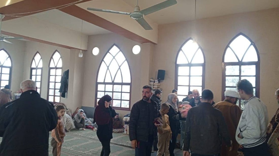 مكتب السيد السيستاني يباشر بتوزيع مساعدات غذائية على النازحين السوريين في لبنان