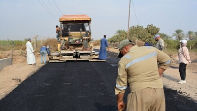 صور: التبليط يصل إلى بساتين عزيز بلد للمرة الأولى منذ 4 عقود