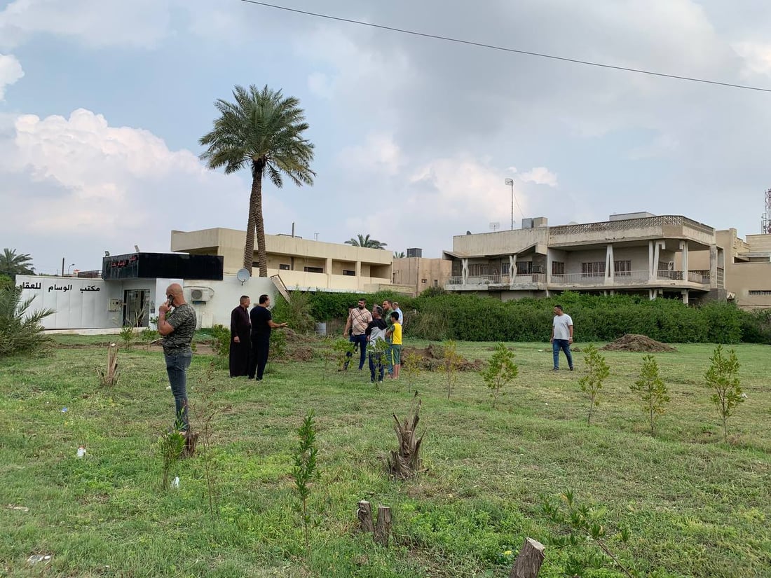 فيديو: نقاشات بين الأهالي والبلدية لمنع تحويل “حديقة الدفلة” الى مقهى